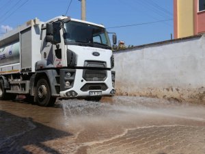 Efeler Belediyesi Kuyulu’yu pırıl pırıl yaptı