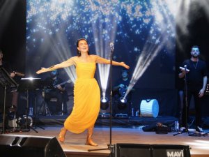 Bodrum’da Şevval Sam izdihamı