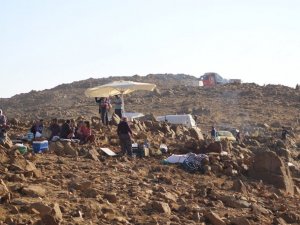 8 asırlık gelenek 2300 metrelik zirvede yaşatıldı