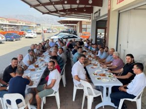 Başkan Özcan oto galericiler ile buluştu