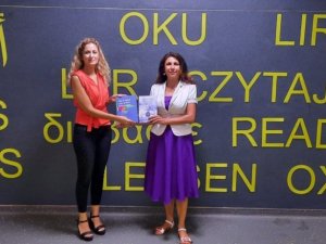 ADÜ Kütüphanesi koleksiyonu akademisyenlerin bağışladığı kitaplarla zenginleşiyor