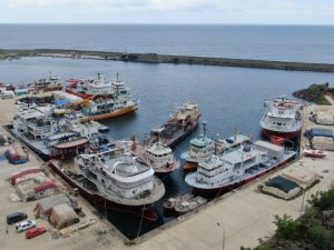 Balıkçılar ‘Vira Bismillah’ demek için gün sayıyor