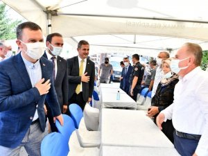 Mamak protokolü aşure programında bir araya geldi