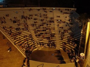 Atıl durumdaki Ağlayan Kaya Amfi Tiyatrosu yeniden hayat buldu