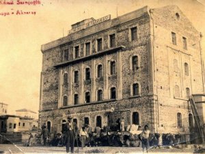 Cumhuriyet Türkiyesi’nin yaşayan tek endüstri mirası; Azm-i Milli Un Fabrikası