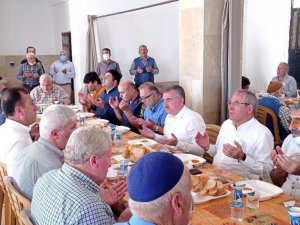 Başkan Özdemir: “Şehitlerimizin emanetleri için her zaman kapılarımız açık”