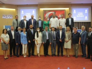 Kurucu Başkan Alp, bu defa seçilerek başkan seçildi