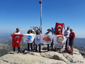 30 Ağustos’u zirvede kutladılar