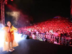 Kocaeli Tuğçe Kandemir ile coştu