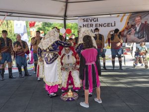 Engelsiz Yaşam Parkında 30 Ağustos coşkusu