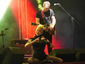 Pamela, Bilecik’te binlerce seyirciyi mest etti