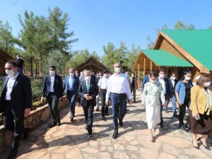 Bakan Gül’den Şahinbey’in hizmetlerine tam not