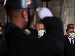 Devlet erkanı Büyük Zafer’in 99’uncu yıl dönümünde Anıtkabir’de