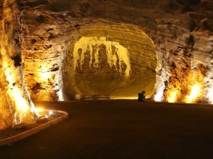 Tuzluca ’Tuz Terapi Merkezi’ yoğun ilgi görüyor