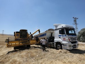 Sincan Belediyesi çiftçilerin yüzünü güldürüyor