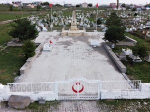 Ardahan’da şehitlik onarıldı