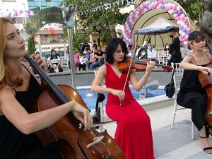 Van’ın ilk ve tek sanat atölyesine görkemli açılış