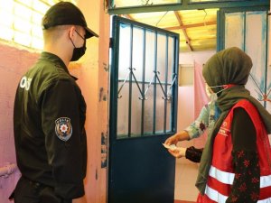 Sultanbeyli’de korona virüsle mücadele hız kesmeden devam ediyor