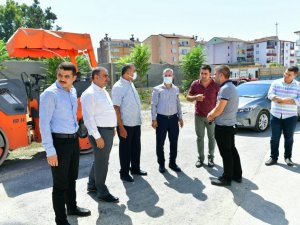 Çınar, Çavuşoğlu Mahallesindeki yol yenileme hizmetlerini inceledi