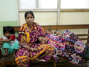 Hindistan’da gizemli yüksek ateşten 50 kişi öldü