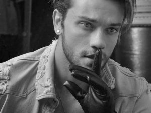 Moda yarışmasıyla tanınan isim mankenlik ajansı kurdu