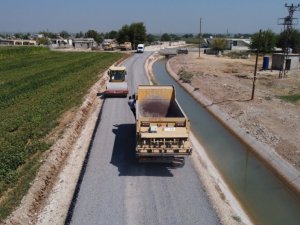 Akçakale kırsalında asfalt çalışması