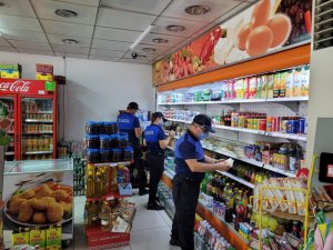 Düzce’de marketler denetimden geçti