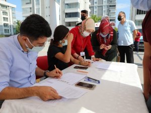 Samsun’da veliler ve öğretmenler aşıya koştu