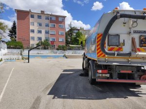 Keçiören’de yeni eğitim öğretim yılı için temizlik seferberliği