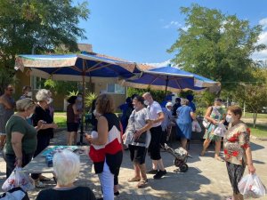 Burhaniye’de geleneksel lokma hayrı yapıldı