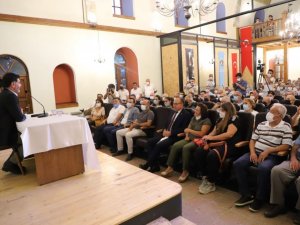 Levent Gültekin Turgutlulu okurlarıyla buluştu