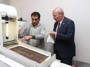 ATO Başkanı Baran, Tarla Bitkileri Merkez Araştırma Enstitüsü Müdürlüğünü ziyaret etti