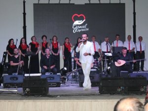 Gönüllere taht kuran konser