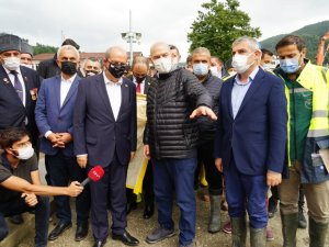 KKTC Cumhurbaşkanı Tatar’dan afet bölgesine ‘geçmiş olsun’ ziyareti