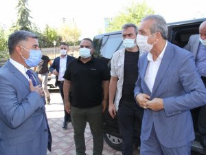 AK Parti Diyarbakır Milletvekili Eker, DTB Başkanı Yeşil ile bir araya geldi