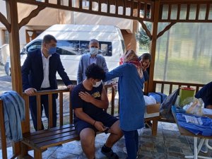 Çocuk evlerinde kalanlar aşılandı