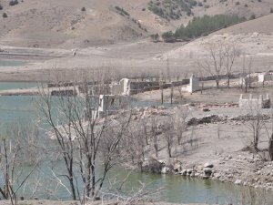 Baraj suları çekildi ‘tarih’ ortaya çıktı