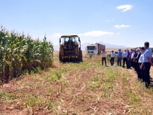 Karaman DSYB’nin hizmete aldığı biçerdöver ilk hasadını törenle yaptı