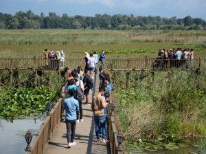 64 ülkeden gelen öğrenciye Düzce tanıtılıyor