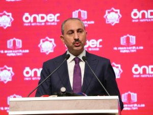 Bakan Gül: “Reformları sürdüreceğiz, yeni anayasayı milletimizle beraber yapacağız”