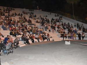 Şehzadeler’de ’Açık hava sinema günleri’ devam ediyor