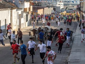 İspanya’da Covid-19 salgının başından bu yana ilk boğa koşusu yapıldı