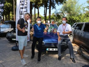 Türkiye’nin dört bir yanından gelen Uno tutkunları Antalya’da buluştu