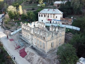 142 yıllık Sarı Mektep’te restorasyon çalışmaları devam ediyor