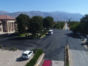 Asfalt çalışmaları devam ediyor