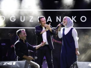 Oğuzhan Koç konserinde sürpriz evlilik teklifi