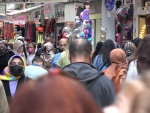 Türkiye’de nüfusuna oranla en fazla Covid 19 vakası görülen il olan Rize’de vakaların 2-3 hafta içinde hızla düşmesi bekleniyor