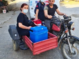 Motosikletle gidip, 108 kişiyi aşıladılar