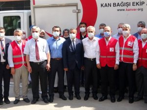 AK Parti’den Kızılay’ın kan bağışı kampanyasına destek