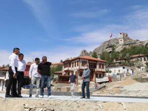 Hamid Yüzügüllü çalışmaları yerinde inceledi